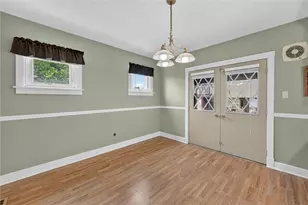 3001 Hazelhurst Ave, Pittsburgh, PA 15227 - Photo 9