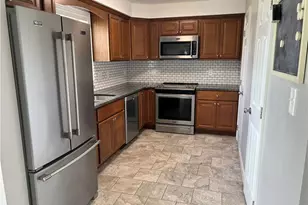 729 Skylark Dr, Dunbar Township, PA 15425 - Photo 11
