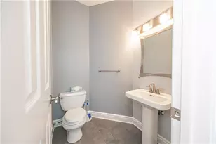2615 Rossmoor Dr, Pittsburgh, PA 15241 - Photo 15