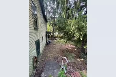1004 Ravine St, Munhall, PA 15120 - Photo 23