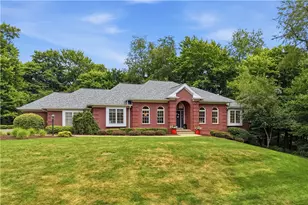 727 Franklin Rd, Pine Township, PA 16046 - Photo 1