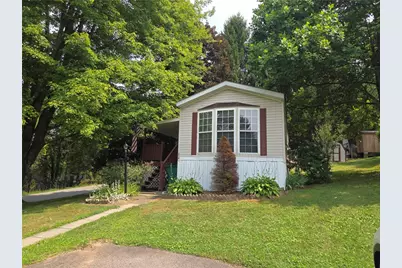 214 Baxter Ln, Center Township, PA 16001 - Photo 3