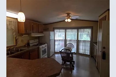 214 Baxter Ln, Center Township, PA 16001 - Photo 11