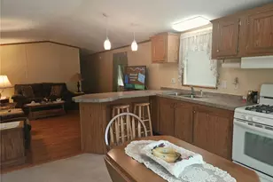 214 Baxter Ln, Center Township, PA 16001 - Photo 13