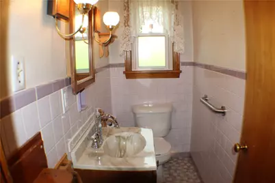 710 Center Ave, North Charleroi, PA 15022 - Photo 11