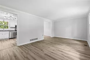 204 Summerfield Dr, Economy, PA 15005 - Photo 7