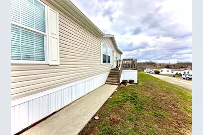 203 Knight Dr, Belle Vernon, PA 15012 - Photo 5