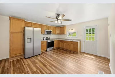 310 Madison Avenue, Sewickley Township, PA 15637 - Photo 7