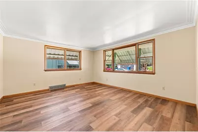 16 S 5th, Youngwood, PA 15697 - Photo 5