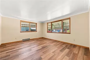 16 S 5th, Youngwood, PA 15697 - Photo 5