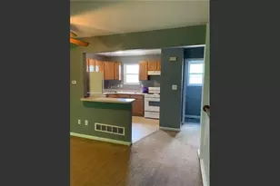 298 2nd St, Pitcairn, PA 15140 - Photo 7