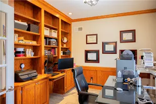 2 Presidential Ln, Adams Township, PA 16059 - Photo 5
