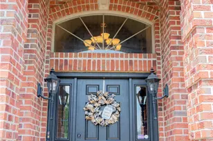 2 Presidential Ln, Adams Township, PA 16059 - Photo 3