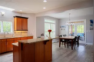 2 Presidential Ln, Adams Township, PA 16059 - Photo 9