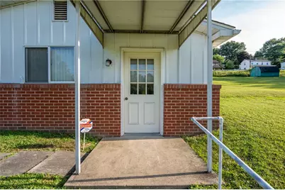 510 Brick Ln, Derry Township, PA 15661 - Photo 31