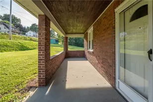 510 Brick Ln, Derry Township, PA 15661 - Photo 11