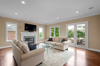 9807 Sumner Dr, Pittsburgh, PA 15101 - Photo 9