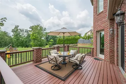 9807 Sumner Dr, Pittsburgh, PA 15101 - Photo 11