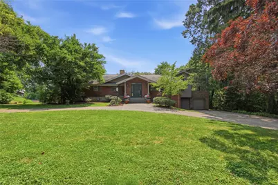 2072 Outlook Drive, Pittsburgh, PA 15241 - Photo 47