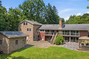 2072 Outlook Dr, Pittsburgh, PA 15241 - Photo 23