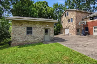 2072 Outlook Drive, Pittsburgh, PA 15241 - Photo 27