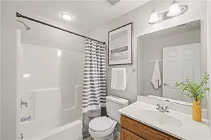 284 Broadstone Dr, Adams Township, PA 16046 - Photo 19