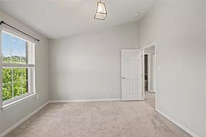 284 Broadstone Dr, Adams Township, PA 16046 - Photo 17
