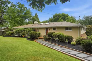 2156 Reis Run Rd, Pittsburgh, PA 15237 - Photo 1