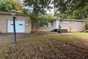 708 Florida Ave, Jeannette, PA 15644 - Photo 5