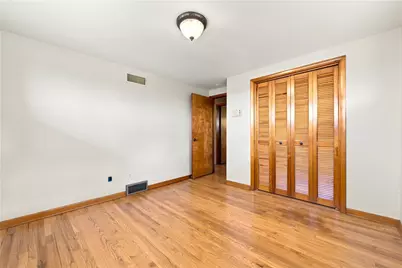 708 Florida Ave, Jeannette, PA 15644 - Photo 23