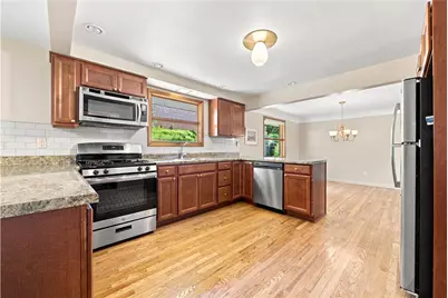 708 Florida Ave, Jeannette, PA 15644 - Photo 7