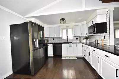 3018 Mount Troy Rd, Pittsburgh, PA 15212 - Photo 9