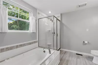 868 Highpointe Circle, Scott Township, PA 15220 - Photo 17