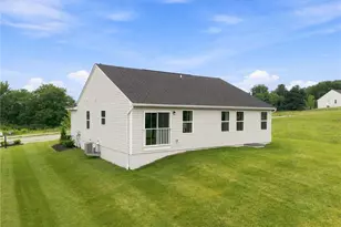 5148 Bentgrass Dr, Hempfield Township, PA 15601 - Photo 27
