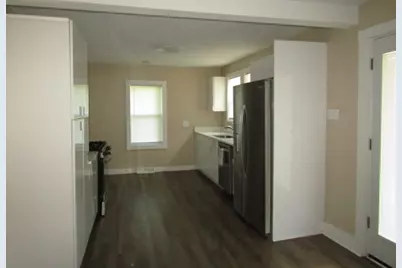 913 Locust Ave, South Strabane, PA 15301 - Photo 9