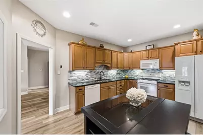 1002 Park Place Lane, Cecil, PA 15317 - Photo 5
