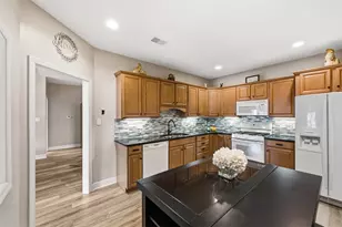 1002 Park Pl Ln, Cecil, PA 15317 - Photo 5