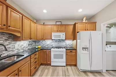 1002 Park Place Lane, Cecil, PA 15317 - Photo 7