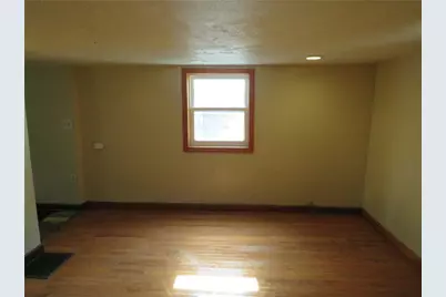 220 Finley Ave, Scott Township, PA 15106 - Photo 5