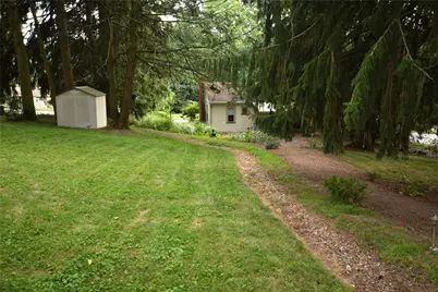 2425 Hampton Ave, Hampton, PA 15101 - Photo 13