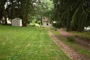 2425 Hampton Ave, Hampton, PA 15101 - Photo 13