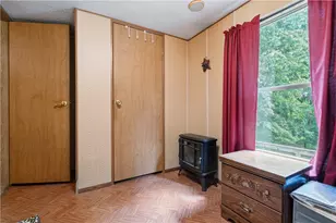 136 Bassett Rd, Hanover Township, PA 15026 - Photo 17