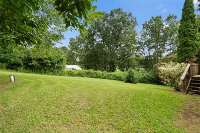 136 Bassett Rd, Hanover Township, PA 15026 - Photo 23