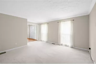 160 Vista Dr, Cecil, PA 15317 - Photo 9
