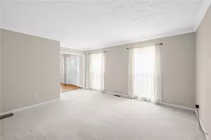 160 Vista Dr, Cecil, PA 15317 - Photo 9