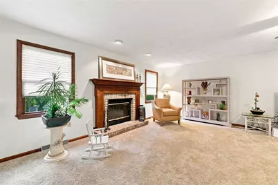 212 Apple Hill Dr, Delmont, PA 15626 - Photo 5