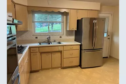 640 Longvue Dr, Chartiers, PA 15342 - Photo 13