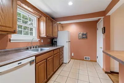 298 Barclay Ave, Pittsburgh, PA 15221 - Photo 11