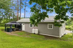1760 State Route 119, Hempfield Township, PA 15601 - Photo 25
