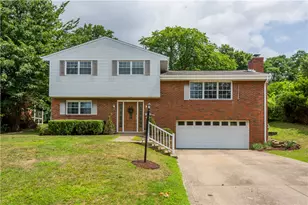 1517 Forestview Dr, Pittsburgh, PA 15234 - Photo 1